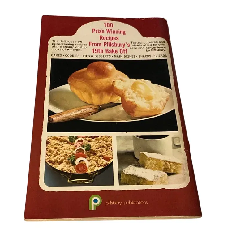 Vintage 1968 Pillsbury 19th Annual Bake Off Cookbook Paperback
