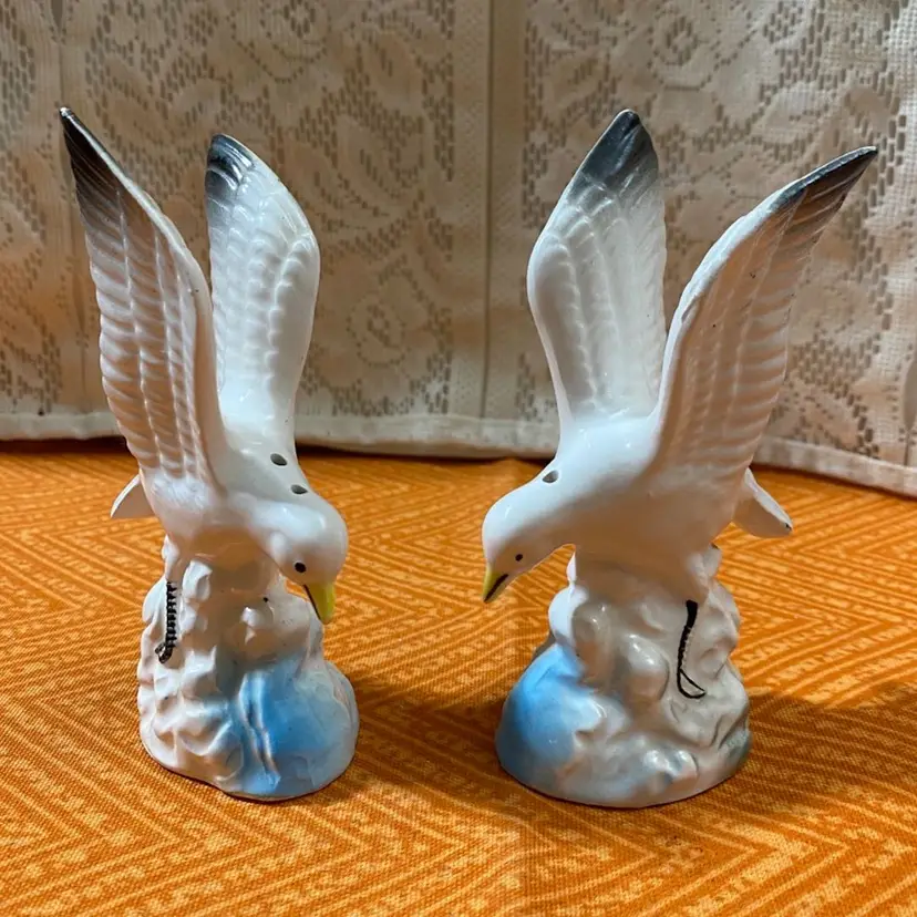 Vintage Japan Seagull Salt And Pepper Shakers