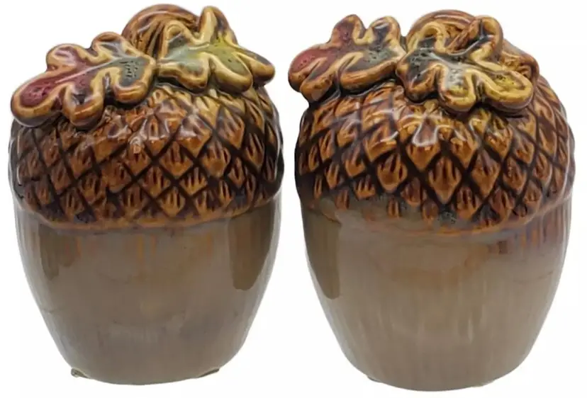 Vintage Porcelain Acorn Salt & Pepper Shakers Fall Thanksgiving