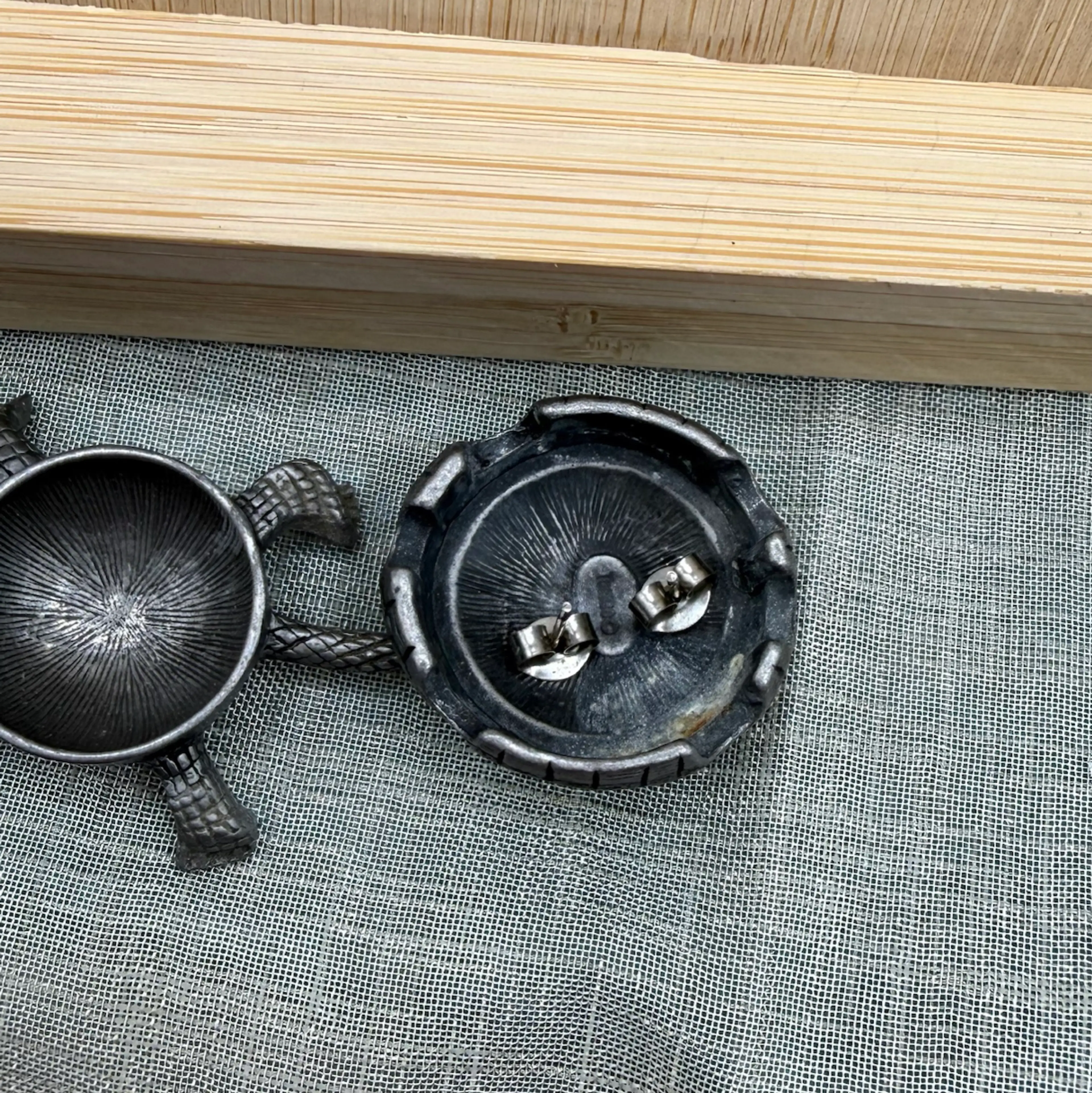 Image 3 of 6