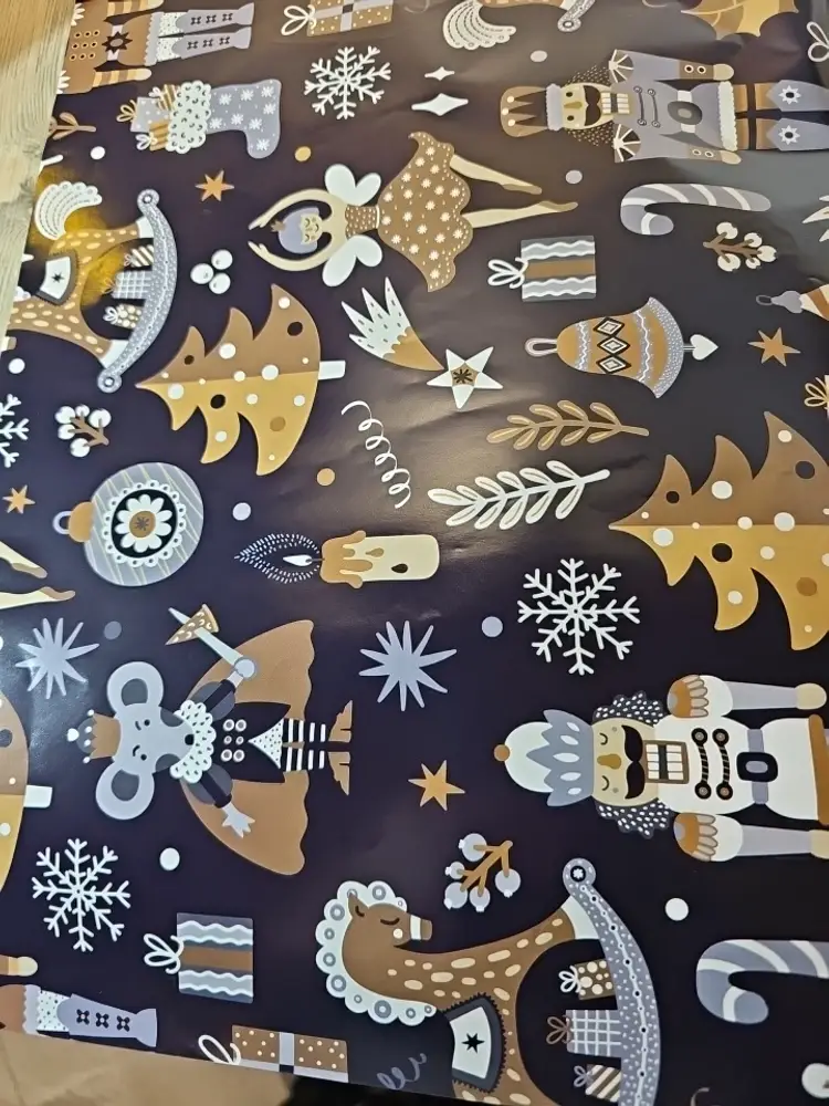 Christmas Wrapping Paper Set – Nutcracker Pattern – 6 Sheets (Each 10 × 14 Folded / 19.5 × 27.5 Unfolded) – Holiday Gift Wrap