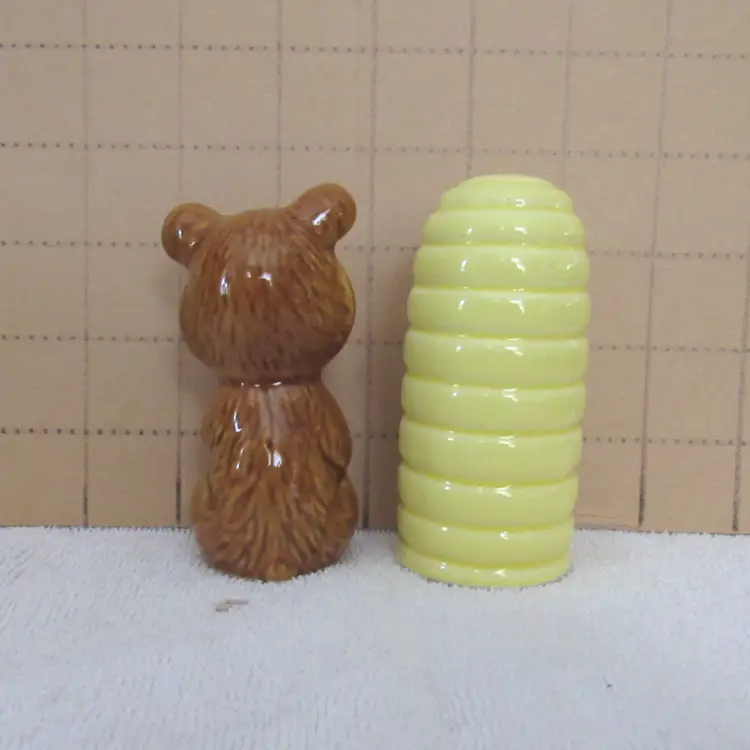 Vtg Bear and Tall Beehive Salt & Pepper Shaker Set
