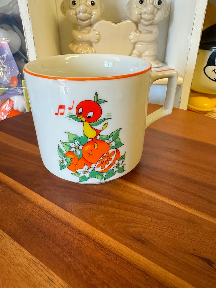 Vintage Disney Anthropomorphic Orange Florida Bird Mug Japan