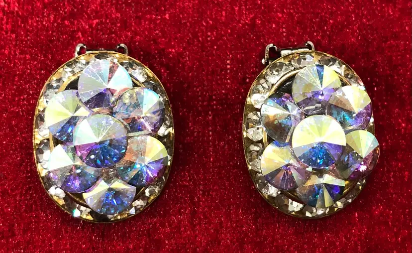 Vintage Aurora Borealis Gold Tone Clip On Earrings 1”
