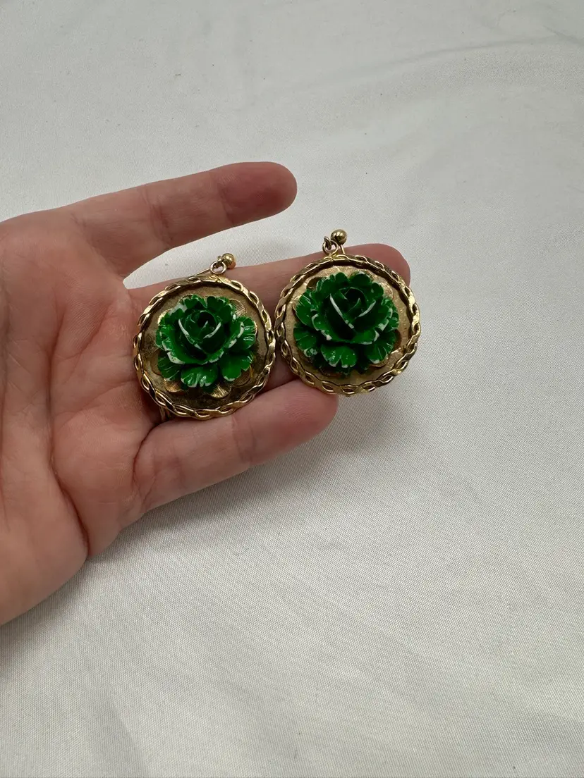 VTG Rose Relief Does Earrings