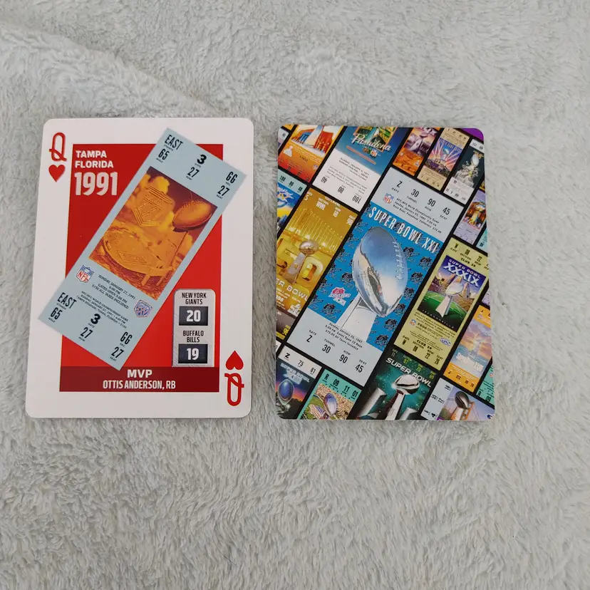 1 Single Swap Card - Playing Card. NFL Super Bowl. Queens of Hearts. NY Giants 20 vs Buffalo Bills 19. Tampa FL 1991.Dimension 2.5 x 3.5.  Read description.