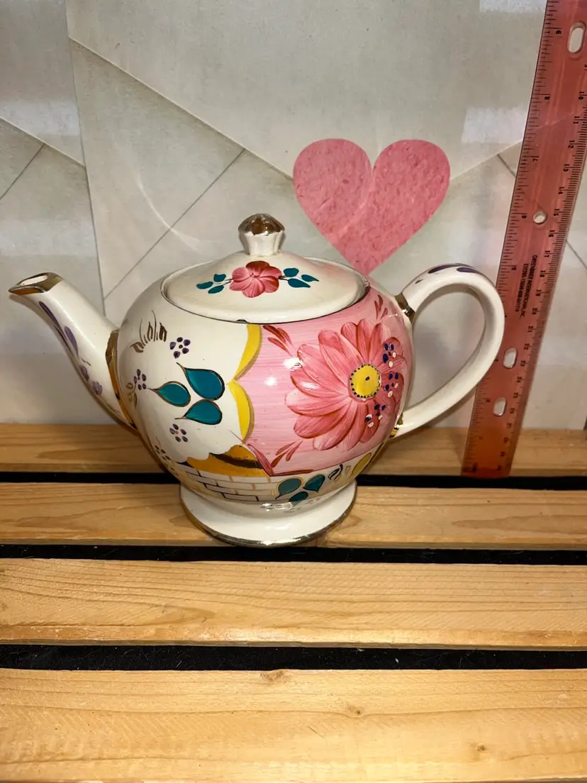 Sadler Rose Hand Painted Tea Pot Made In England