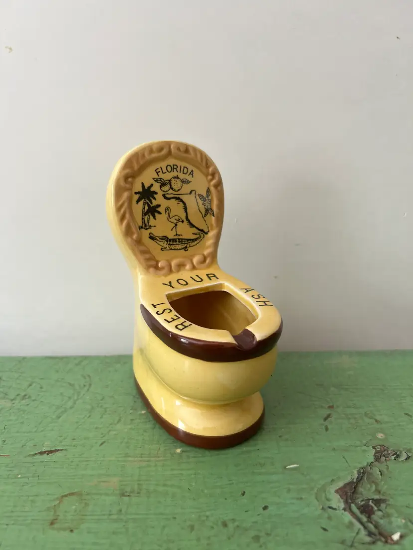 Vintage Souvenir Florida Ashtray. Toilet Potty Shaped. Funny Gag Gift