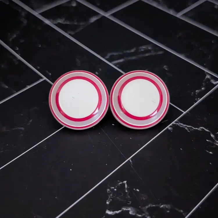 Vintage Stud Earrings Red & Off White Retro Circle 1"