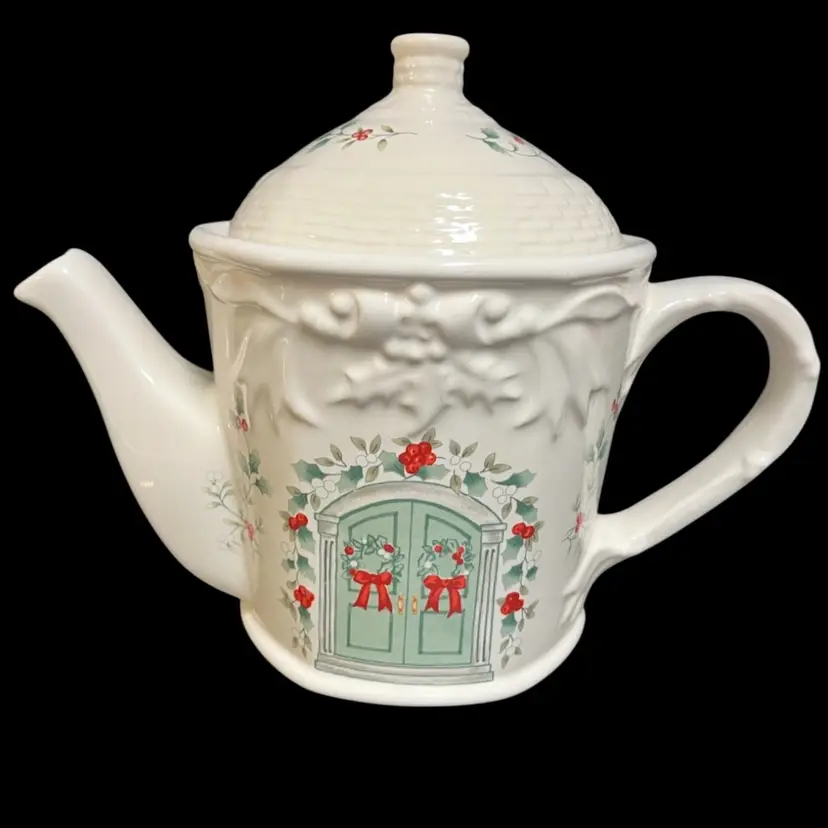 Pfaltzgraff Winterberry Holiday Teapot – Christmas Door Design – Vintage Ceramic 8-Cup- 8” Tall, 10.5 Wide