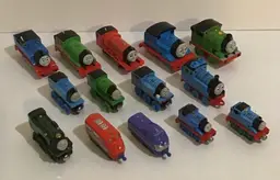 14 count Thomas The Tank Engine train car toy lot