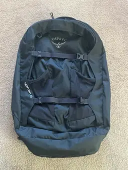 Osprey Farpoint 40 Travel Backpack, Volcanic Grey, Medium/Large