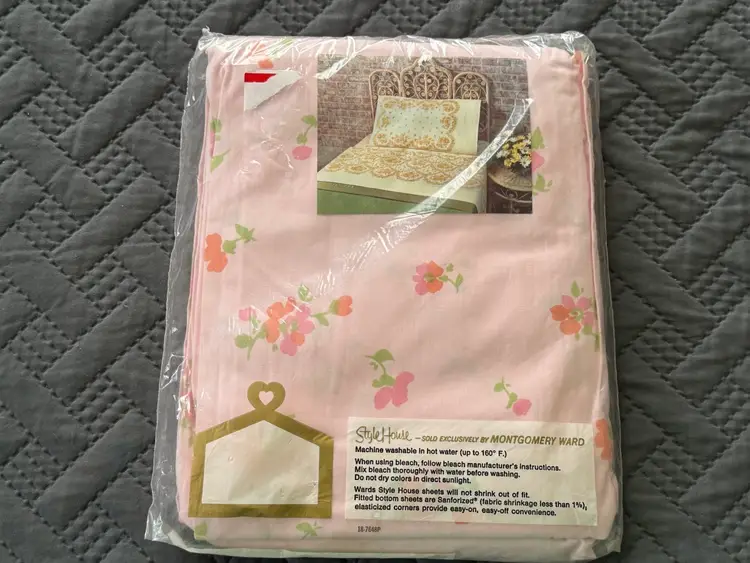 Vintage Style House Percale Double Or Full Fitted Sheet In Packing, Pink Floral