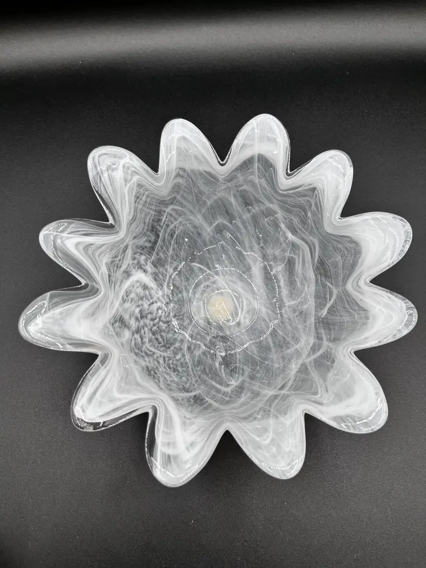 Large Italian Creazioni Arte Murano Silvestri White Swirl Cristal Glass Floral Centerpiece Bowl 9.25”D 🌻