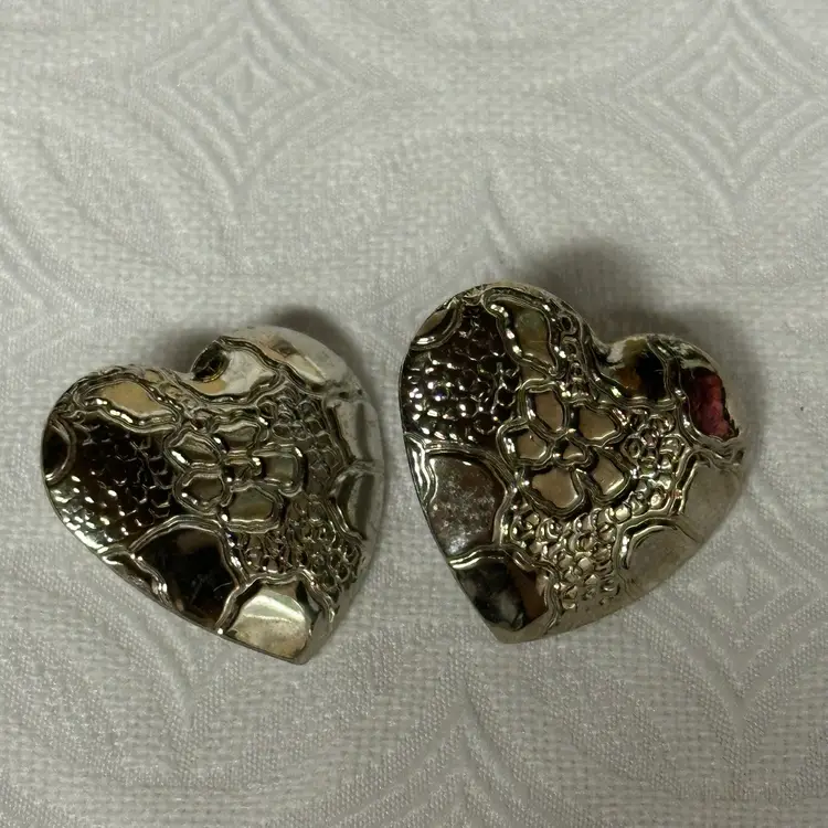 Vintage Silver Tone Lightweight Floral Embossed Heart Post Earrings