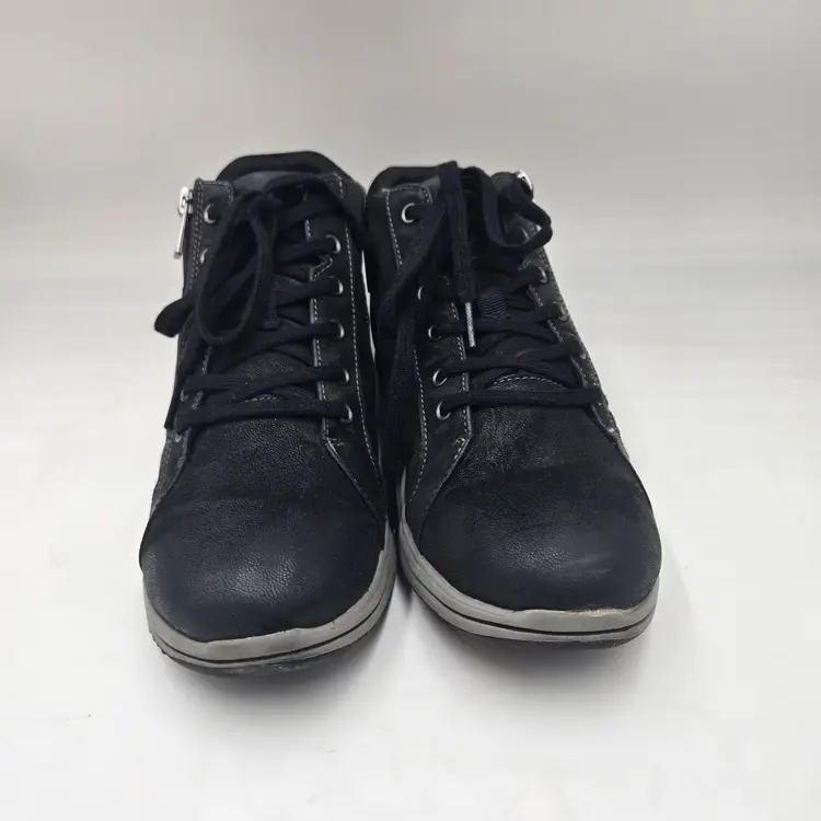 Clarks Women's Breeze Glide Ankle Boot Black Size 8.5 M Comfort Side Zip