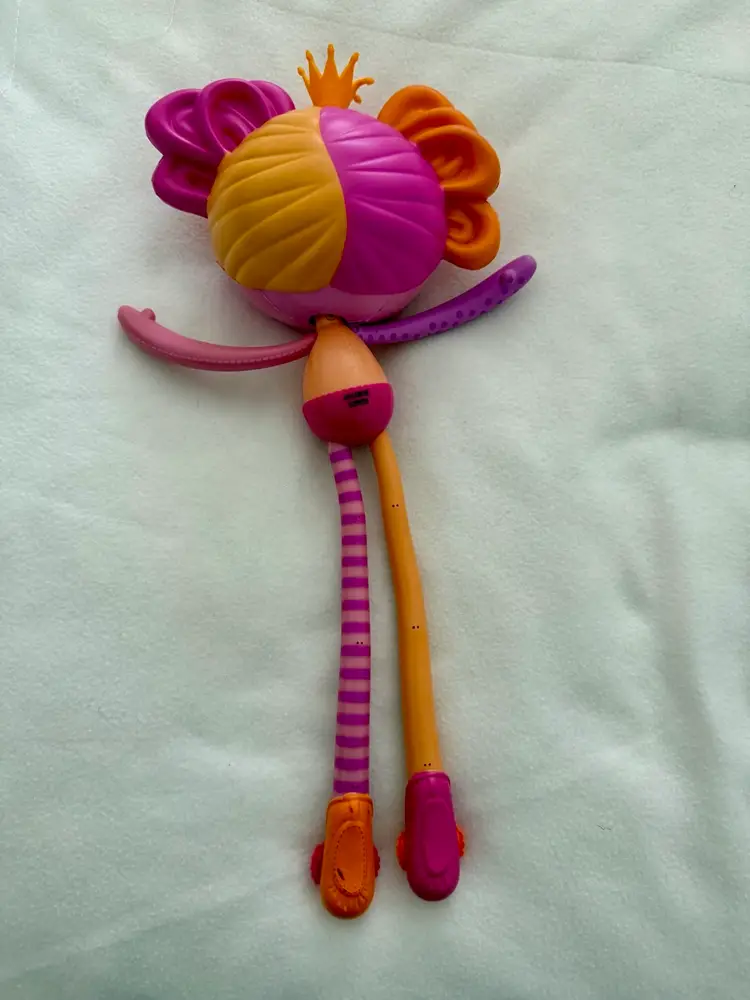 LALA-OOPSIES PRINCESS NUTMEG DOLL