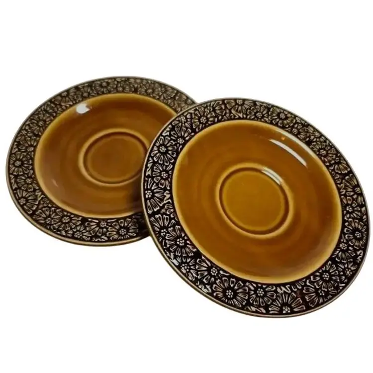 VTG Daisy IronStone Brown Amber Saucers Set Of 2 Hand Decorated Made In Japan 6"