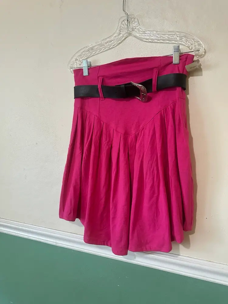Vintage Pink High Waisted Skirt With Belt