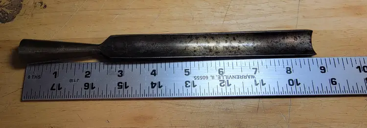 A. J. Wilkinson Co. Socket Gouge, 8 ¾ Inch, Vintage Out-Cannel Woodworking Gouge