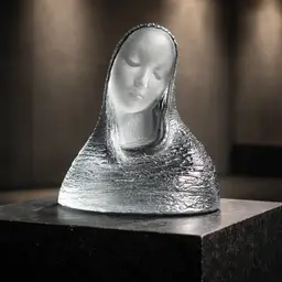 Vintage Viking Art Glass Madonna, 4.75"