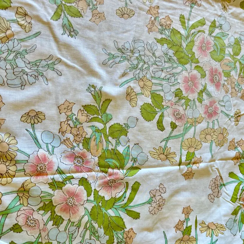 Twin Fitted Daisy And Floral Sheet - 1978