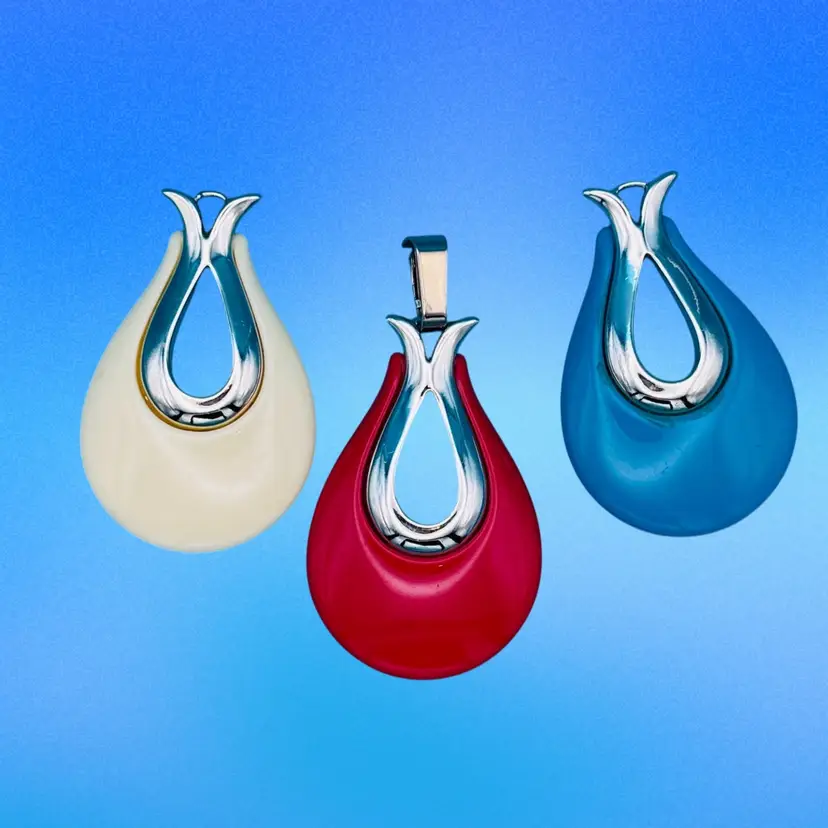 Vintage Sarah Coventry Pendant – Wear Cream, Red, or Blue – Silver-Tone Modernist Teardrop On Your Favorite Necklace