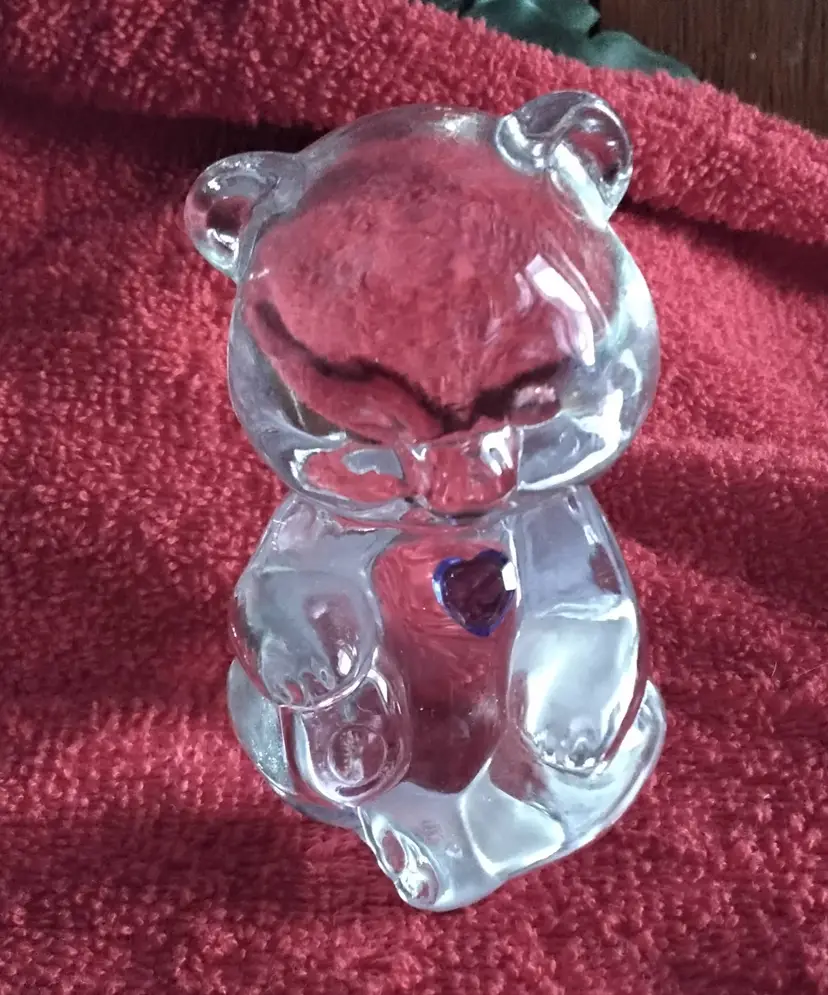 Fenton Crystal Bear Figurine w/Blue Heart/September Birthstone