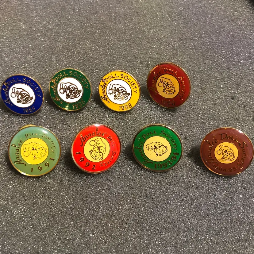 Vintage Set of 8 Annalee Doll Society 1985-1995 Pins Brooches