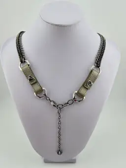 Swarovski Brand Necklace Color Change Crystals Studded