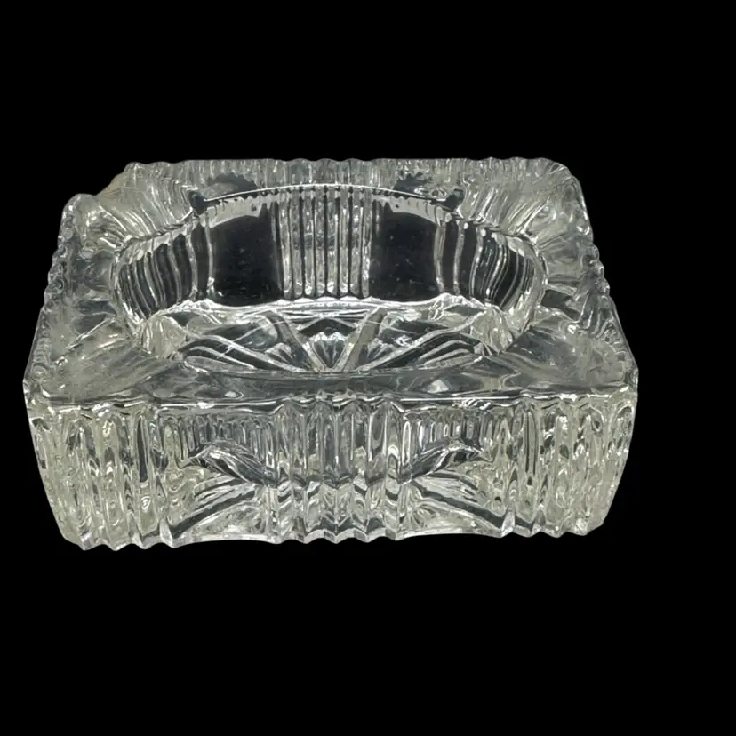Clear EAPG Master Salt Cellar, Chip On One Corner