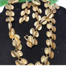 149. SET of 3 18” Necklace 7&1/2” Bracelet And Earrings