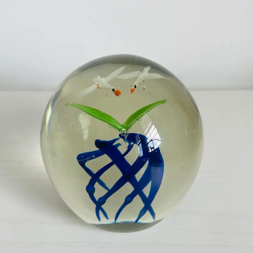 Unsigned Art Glass Paperweight Two Pelicans Seagulls Controlled Swirl