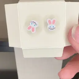 Avon Bunny Earrings