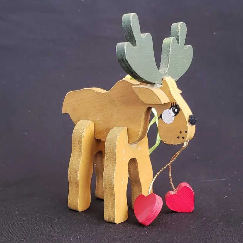 Kurt Adler Wood Reindeer Ornament w/ 2 Hearts & Green Ribbon 1990 Sticker Vtg.
