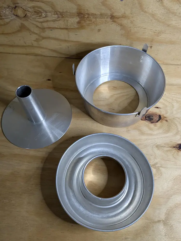 Worthmore Aluminum 2 Piece Angel Food Cake Baking Pan Vintage