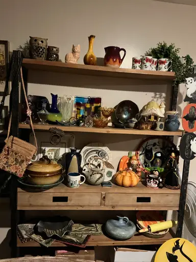 Annesyesteryear Pottery, Glass And Some Fall Items
