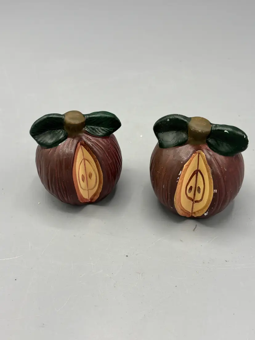 Vintage Apple Salt & Pepper