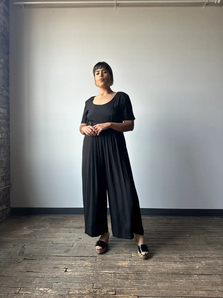 BLACK WIDE LEG JUMPSUIT