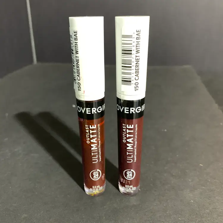 2-Covergirl Outlast Ultimate Lipstick