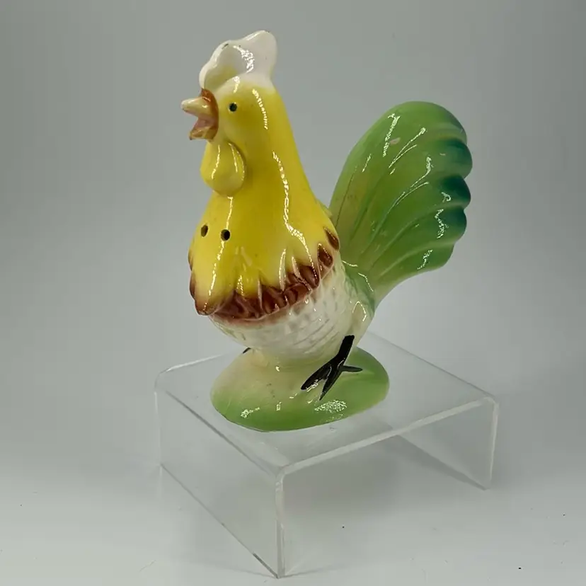 Vintage Pepper Shaker Artmark Japan Ceramic