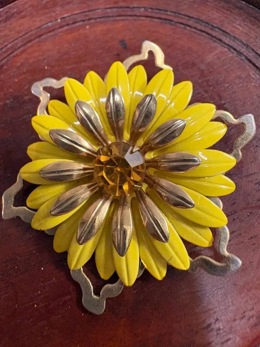 Vintage Yellow Enamel Flower With Topaz Color Rhinestone Brooch Pin