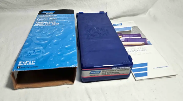 Norton 220/1000 combination water stone