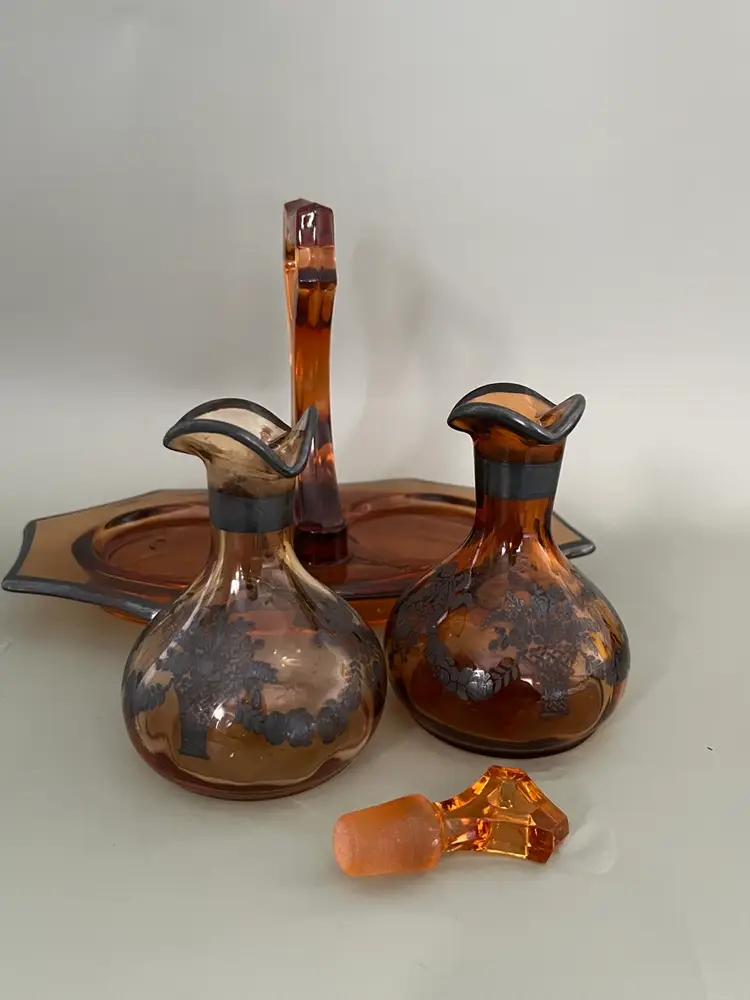 Antique Amber Victorian Enameled Cruet Set with Tray (1890-1915)