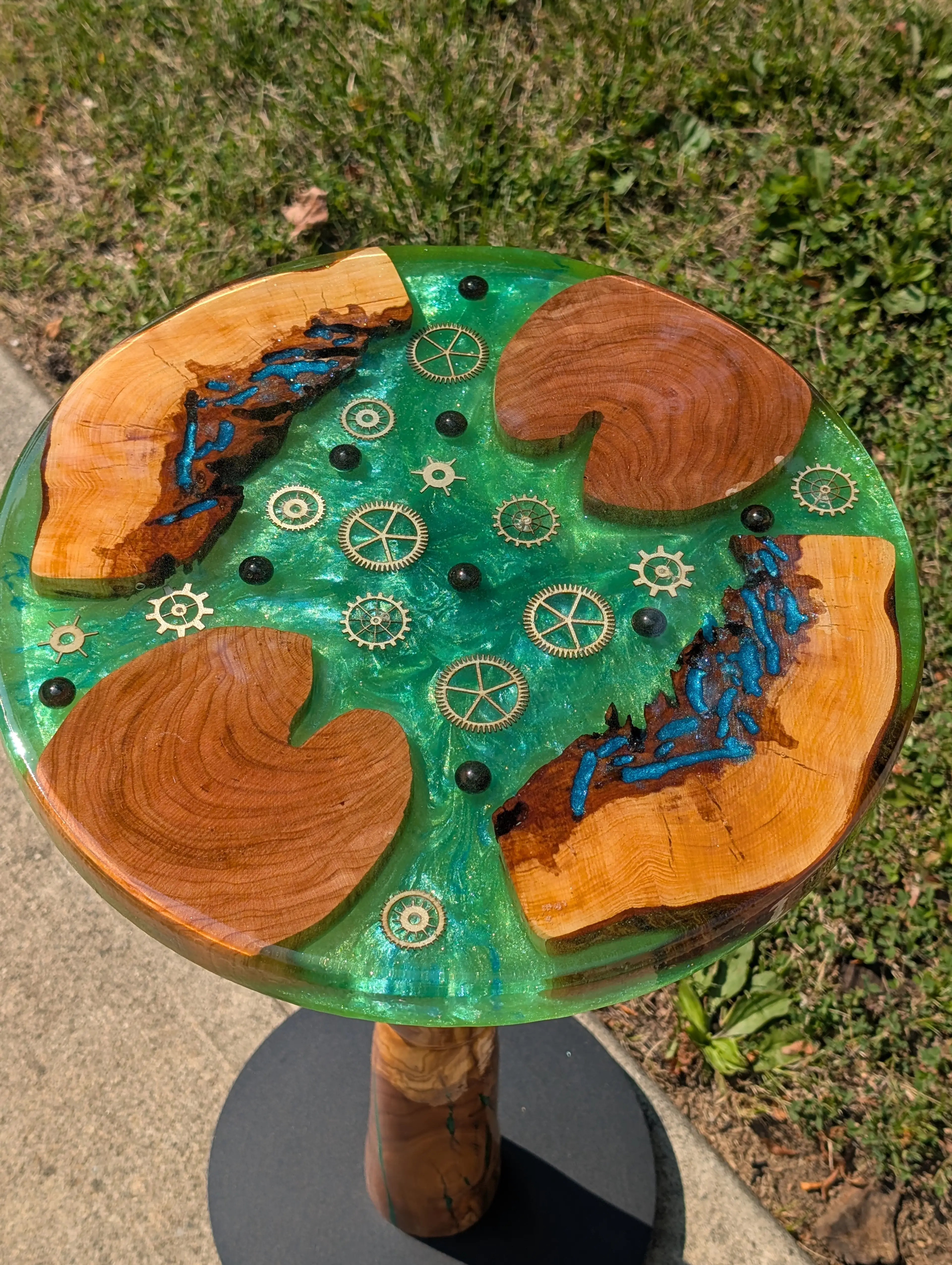 Image 2 of 2