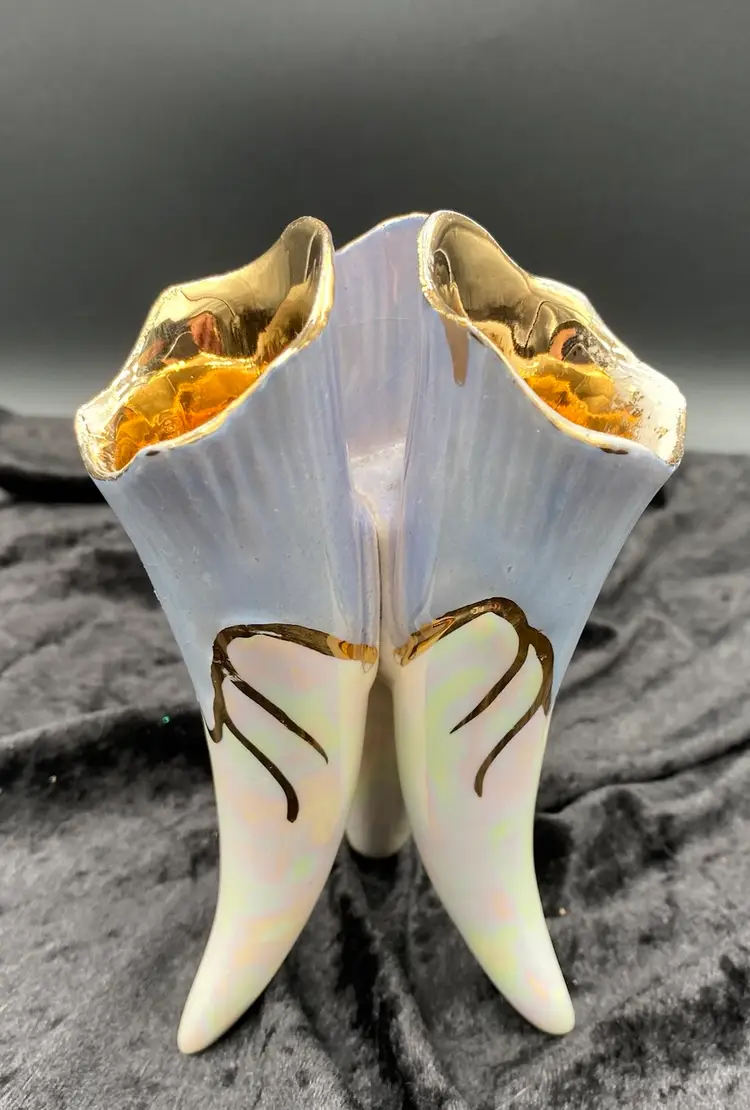 Vintage Japanese Purple Lusterware 3-Horn Flower Vase w/Gold (Tussy Mussy?) 6.5"