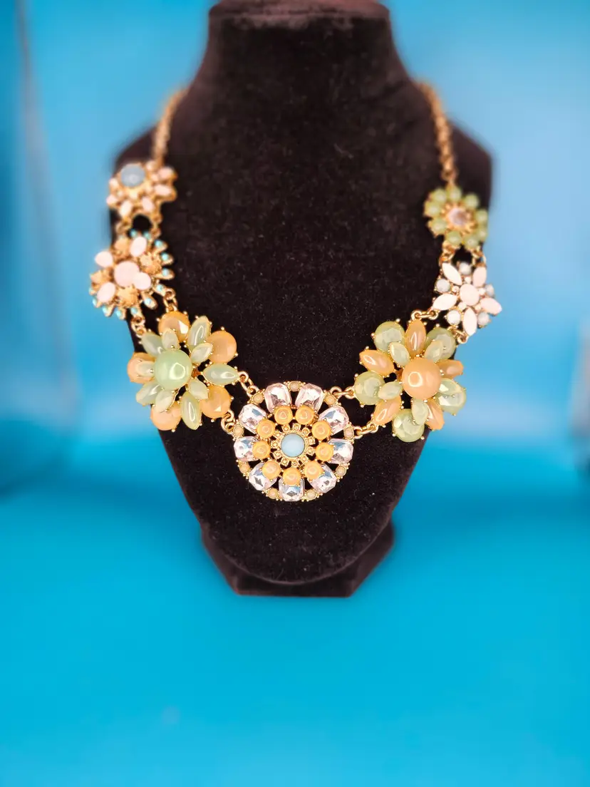 Floral Burst Statement Necklace