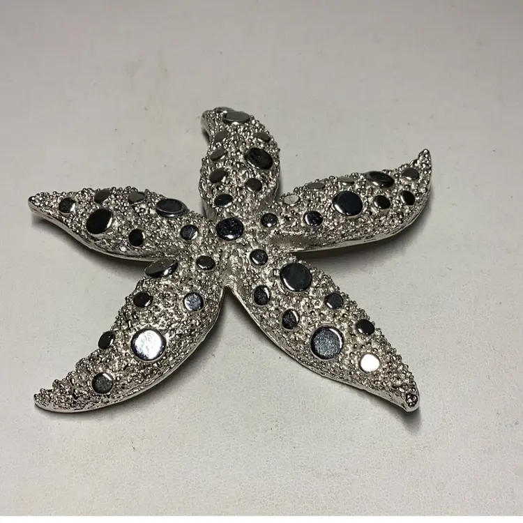 Large Starfish Silvertone Brooch 3.5” - Signed Coro