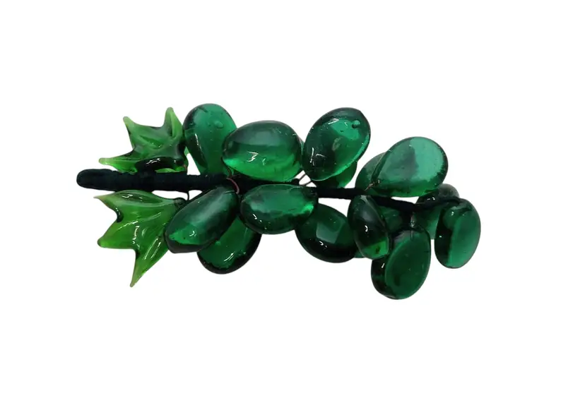 Vintage MCM Hand Blown Art Glass Emerald Green 16 Grape Cluster 4 x 2 Decor