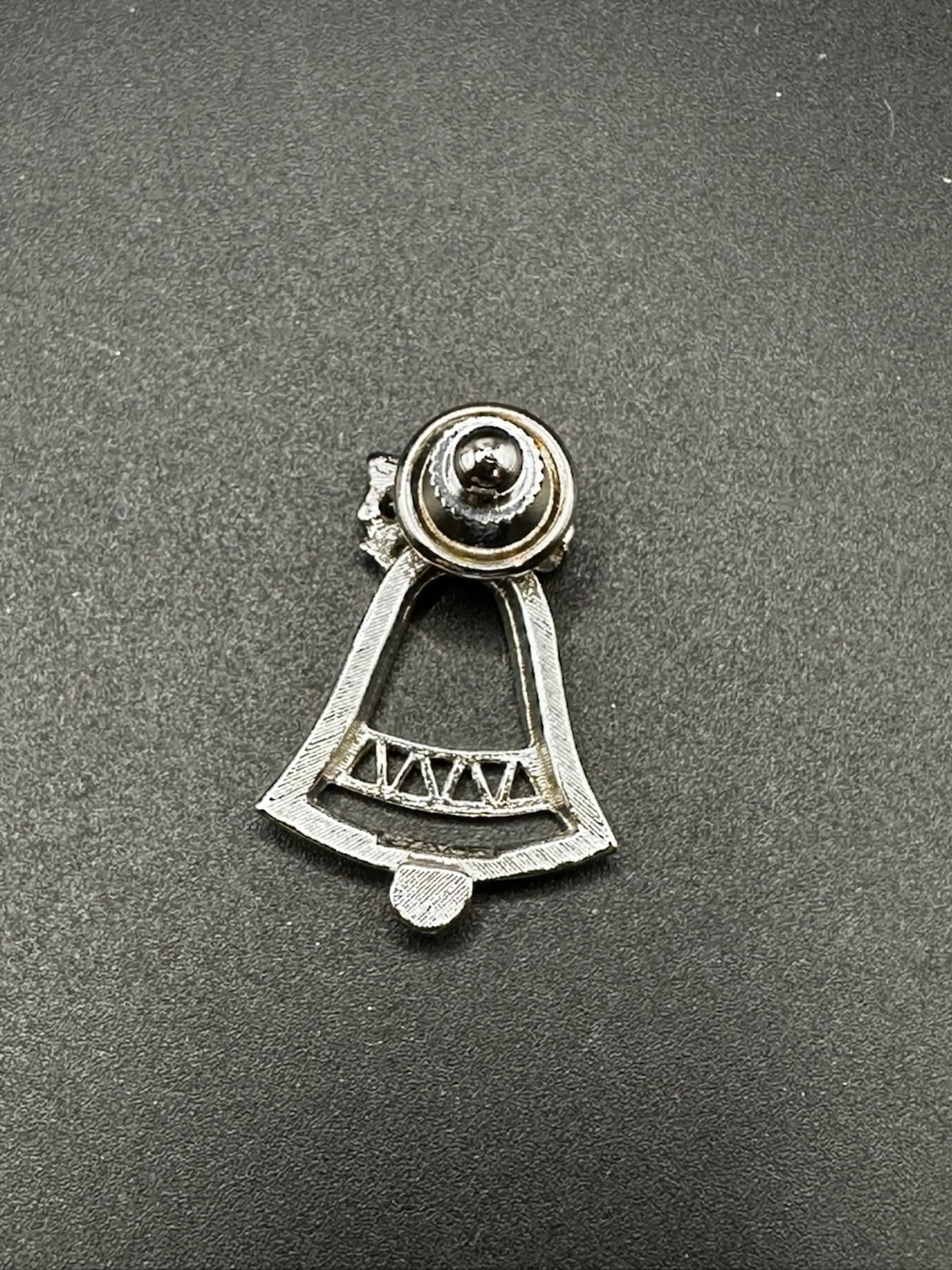 Image 2 of 2